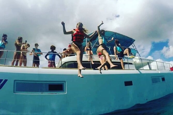 Amber Cove & Taino Bay Shore Excursion, Private Charter on Blue Sky Catamaran - Snorkeling reefs and swimming stops: what you should expect