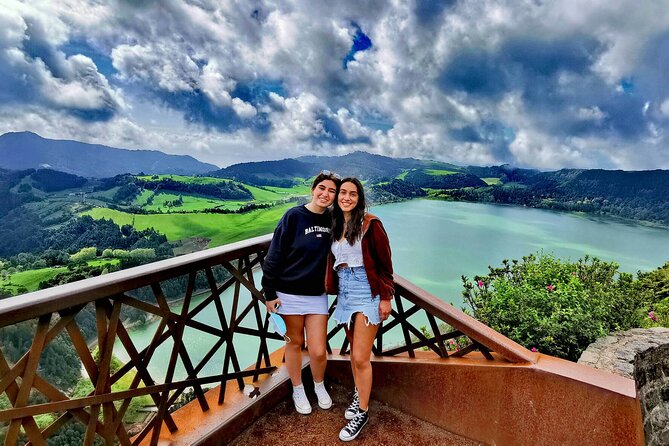 Azores: Shore Excursion Furnas - Crater volcano and hot springs - Pico do Ferro viewpoints: getting oriented before the caldera