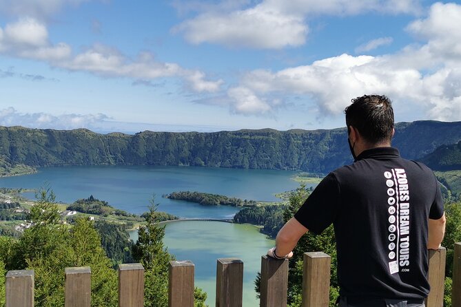 Azores: Shore Excursion Sete Cidades - Blue & Green Twin Crater Lakes - Arruda Pineapple Plantation: the quick stop that’s more fun than it sounds