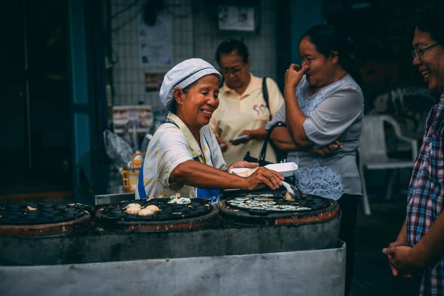 Bangkok: Shore Excursion Highlights Tour from Laem Chabang - Lunch at a Local Spot (and Realistic Food Choices)