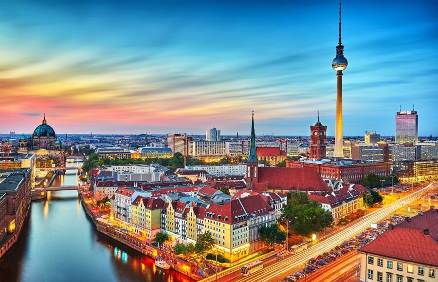 Best Berlin Shore Excursion from Warnemunde or Rostock Port - Berlin made practical from Warnemünde or Rostock