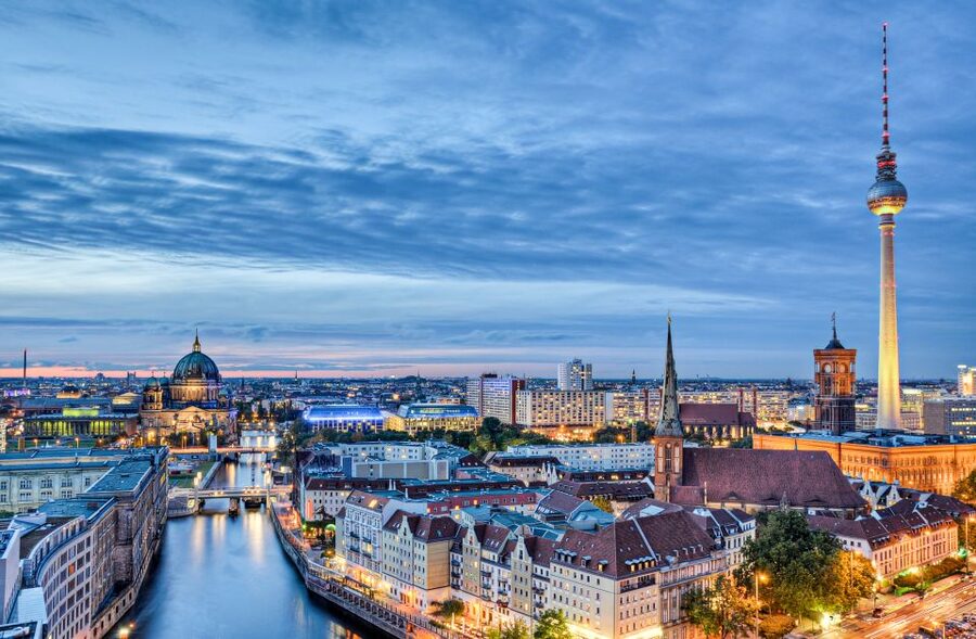 Best Berlin Shore Excursion from Warnemunde or Rostock Port - Photo stops like East Side Gallery and the Jewish Quarter (when time allows)