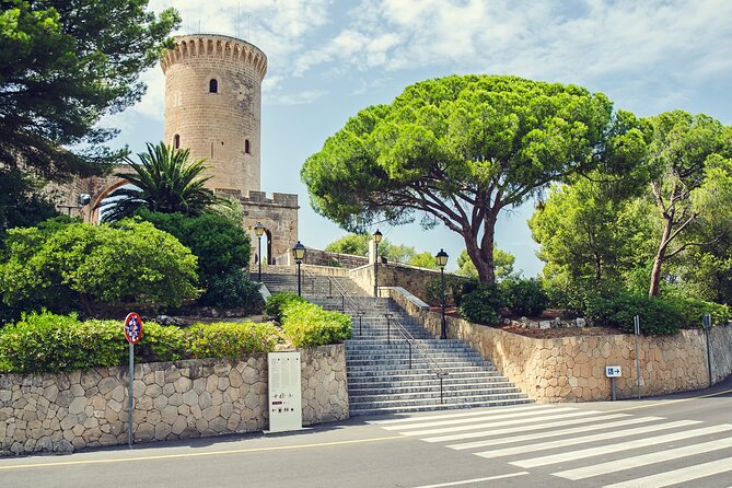 Best Palma de Mallorca and ValLdemossa Tour from Cruise Port - Bellver Castle: your photo stop with a hilltop payoff