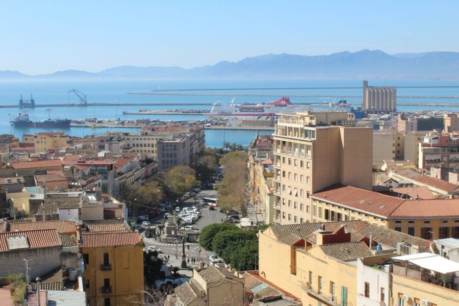 Cagliari: Shore Excursion and City Highlights Tour - The San Benedetto Market Stop: Food, Souvenirs, and Local Rhythm