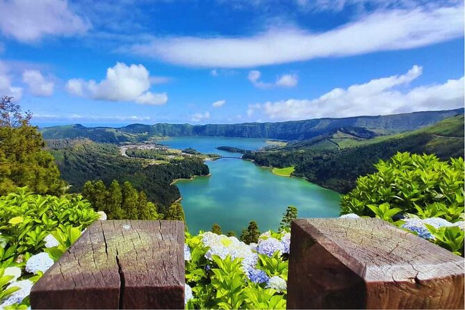 Cruise Travellers: Shore Excursion Sete Cidades & Furnas Volcano - The Morning Start: Vista do Rei and the Blue-Green Lakes Contrast