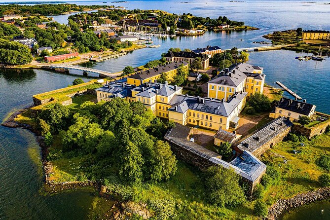 Deluxe Helsinki Shore Excursion from Cruise Ship Port - Oodi Central Library and City-Center Photo Stops