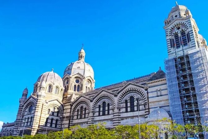 Deluxe Marseille Tour from Cruise Port including Aix-en-Provence - Vallon des Auffes: the quiet coastal break between viewpoints and harbor