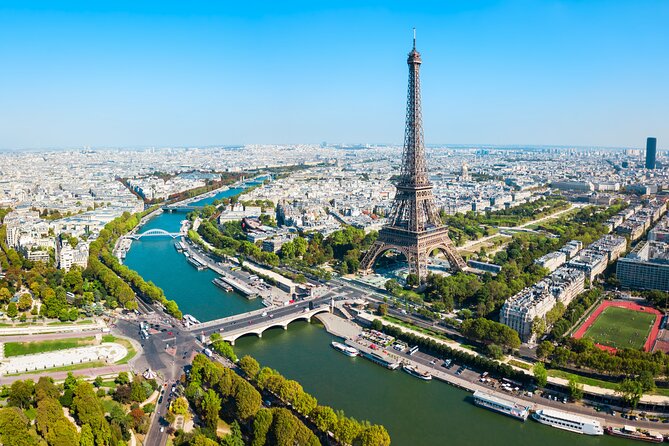 Deluxe Paris Shore Excursion from Le Havre with Seine Cruise - The little extras: pastries, sparkling wine, and photo help