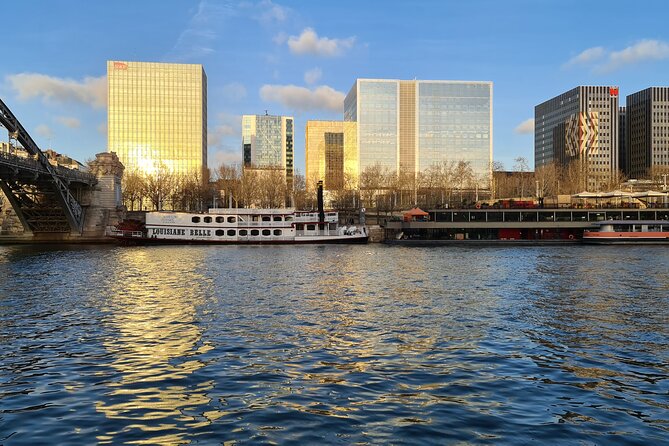 Deluxe Paris Shore Excursion from Le Havre with Seine Cruise - The bus ride: long, but in control