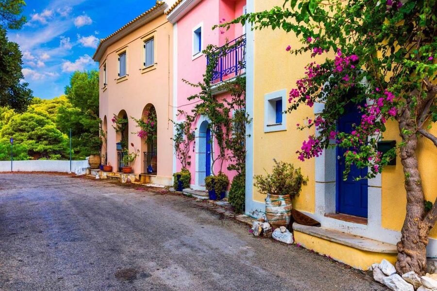 From Argostoli: Fiskardo & Assos Shore Excursion - Possible extra stops and how to handle surprises