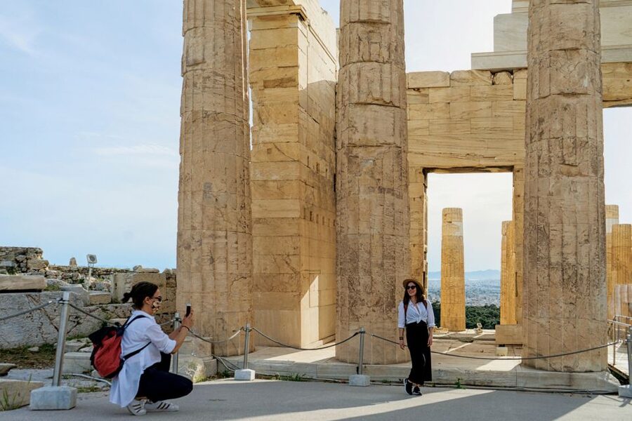 From Cruise Port: Athens City, Acropolis & Acropolis Museum - Cruise-day timing: Piraeus pickup and the Syntagma start