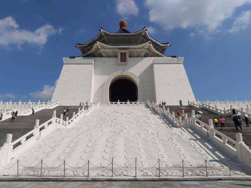 From Keelung: Private Taipei City Landmarks Shore Excursion - Taipei 101 Observatory: Taiwan’s Tallest Icon, Plus Free Time