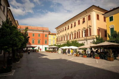 From La Spezia: Shore Excursion by Bus to Pisa - Finding your tour inside the cruise terminal (and not losing time)