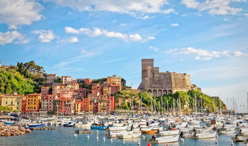 From La Spezia: Shore Excursion by Bus to Pisa - Wandering Pisa’s old streets and the Arno waterfront (what to look for)