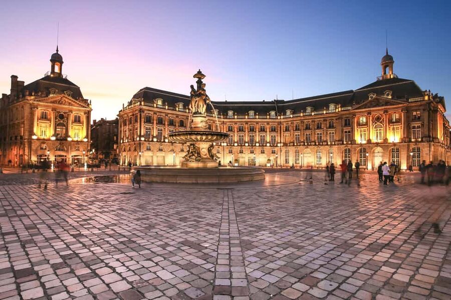From Le Verdon Cruise Port: Bordeaux Guided Shore Excursion - Grand Théâtre: culture in stone, and why it still matters
