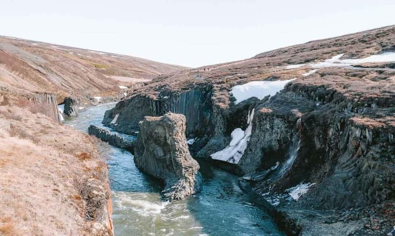 From Seydisfjordur: Studlagil Canyon Shore Excursion - Stairs, timing, and photo strategy for Stuðlagil