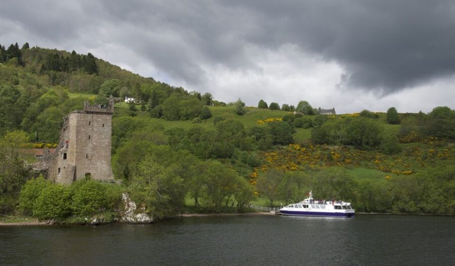 Greenock: Shore Excursion to Stirling Castle and Loch Lomond - Stirling Castle and the stories you actually remember