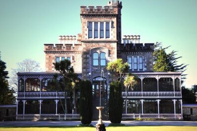 Iconic Shore Excursion: Iconic Larnach Castle Tour - Dunedin Railways: a quick stop that feels like a real time machine