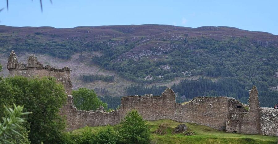 Invergordon Shore excursion, Culloden Battlefield, Loch Ness - Clava Cairns and the Outlander standing stones moment
