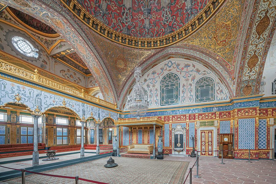 Istanbul Port: City Sights Tour for Cruise Ship Passengers - Topkapi Palace: Sultans, Museums, and Holy Relics