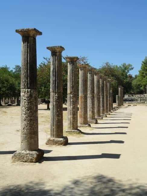 Katakolon: Olympia Highlights Shore Excursion - The A/C ride plus an English intro (how guidance actually helps)