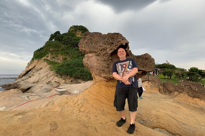Keelung Shore Excursion: Yehliu Geopark, Jiufen, Houton Cat Village Private Tour - What You’ll Need to Know Before You Go