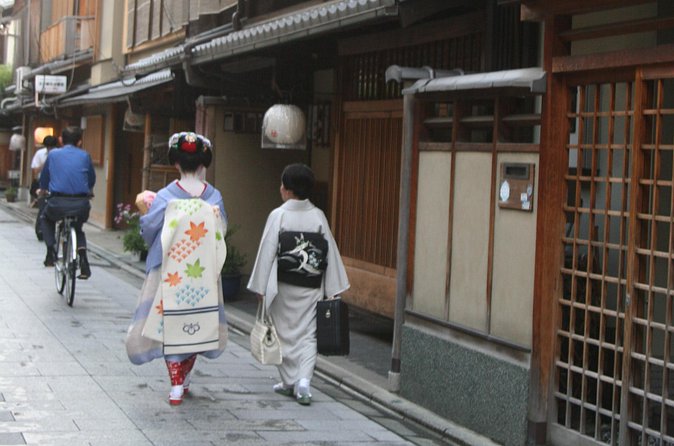 Kyoto private tour (Shore excursion available from Osaka or Kobe port) - Stop 3: Tatsumi Daimyojin Shrine in the Gion area (10 minutes)