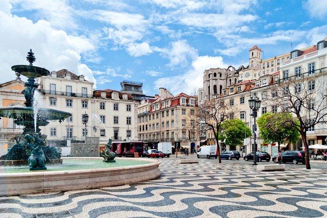 Lisbon Shore Excursion: Private Day Trip to Lisbon and Sintra - Praca Dom Pedro IV: Start With an Easy Orientation