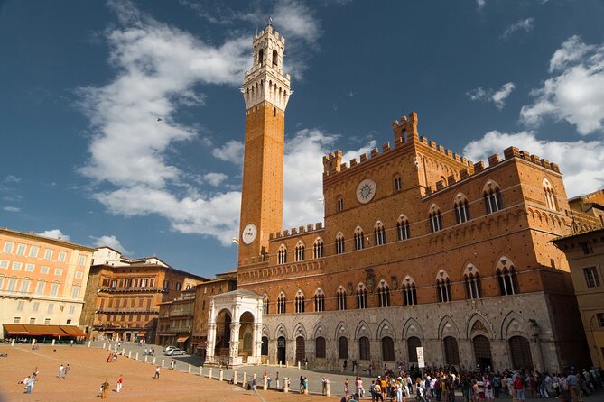 Livorno Shore Excursion: Private Day Trip to Siena and San Gimignano - Monteriggioni: A Hilltop Pause Between Two Big Towns