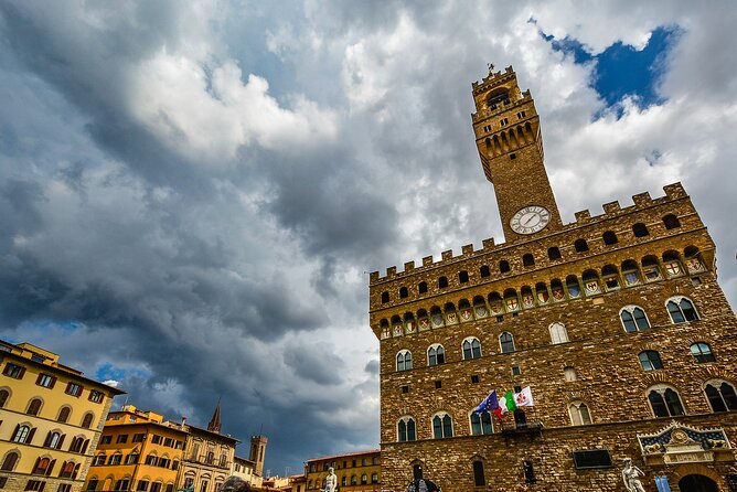 Livorno Shore Excursion to Florence, Guaranteed Return On Time - Florence walking highlights: Signoria to Ponte Vecchio in classic order