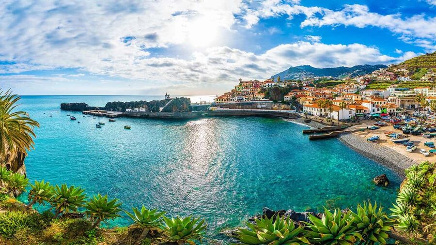 Madeira: Private Tour for Cruise Ship Passengers - Entering Madeira from the cruise port, not the guidebook