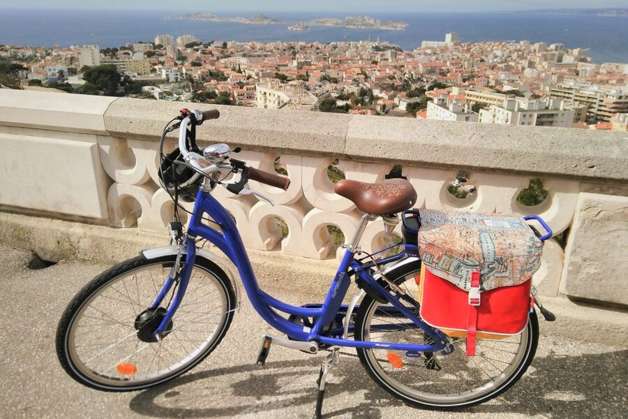 Marseille: Half-Day E-Bike Tour from Cruise Port - FADA BIKE CAFE: The Stop Before the Ride Feels Like Part of the Day
