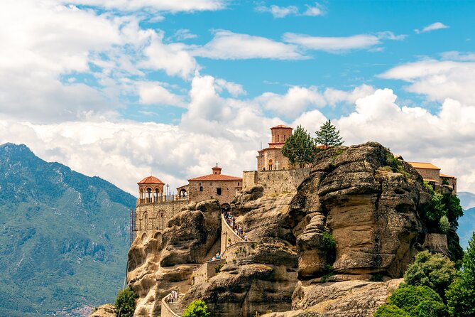 Meteora Monasteries from Volos - Shore Excursion with Port Pickup - Kalambaka free time: meal choices, souvenir shopping, and a chance to reset