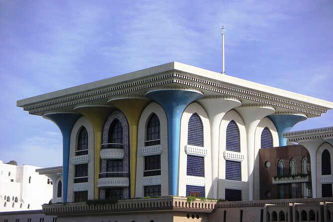 Muscat Shore Excursion: Private City Highlights Tour - Bait Al Zubair Museum: Oman’s Culture and Tools in One Pass