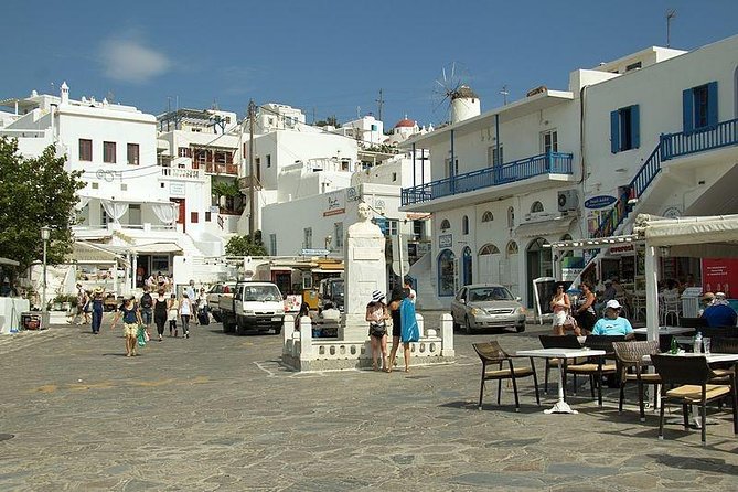 Mykonos Shore Excursion: Private Old Town Walking Tour - Manto Mavrogenous Square: a statue stop with meaning