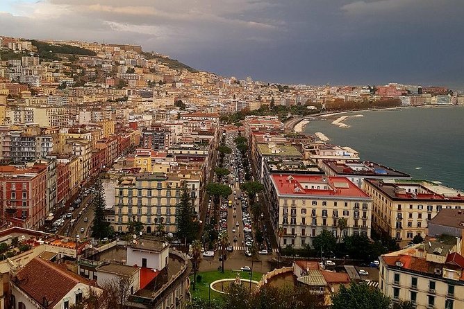 Naples panoramic tour and Monumental historic center. - Royal Palace at Piazza del Plebiscito: the power center of Naples