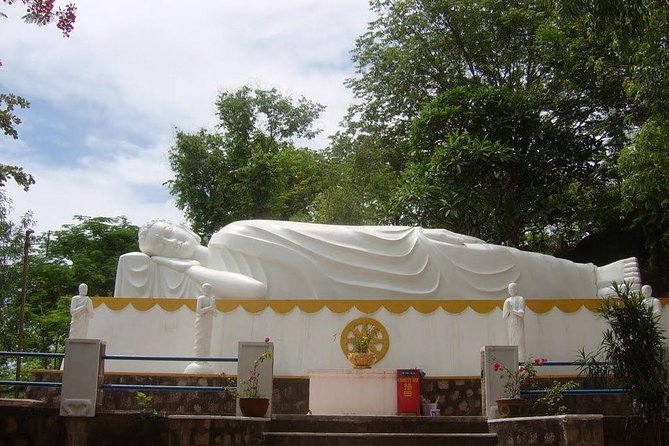 Phu My Shore Excursion: A Wonderful Day in Vung Tau City - Stop 5: Chơn Không Monastery for Zen calm on the slopes