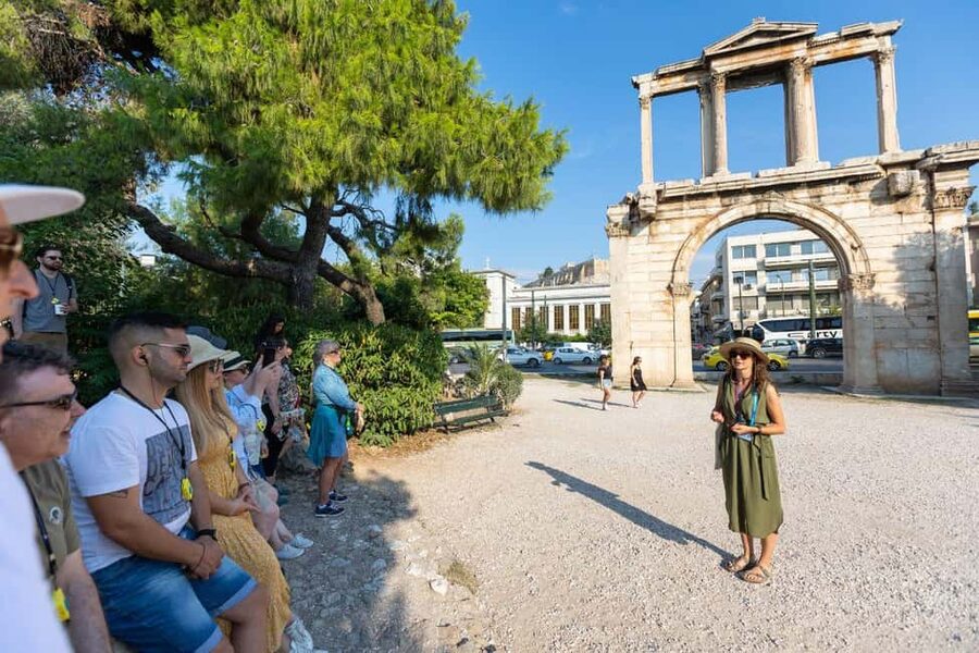 Piraeus Shore Excursion: Acropolis and Museum Classical Tour - The Parthenon and Caryatids route: best views, plus why you get real break time