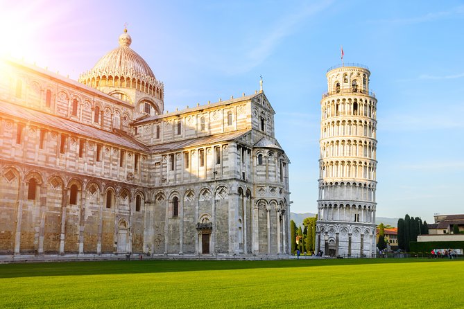 Pisa and Lucca Shore Excursion from La Spezia Port - Piazza Napoleone: a short reset with a real city feel