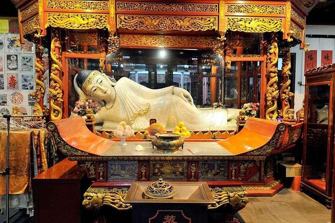 Private Customized Shanghai Shore Excursion Tour of City Highlights with Lunch - The Bund and Binjiang Da Dao: the best photo walk on a schedule