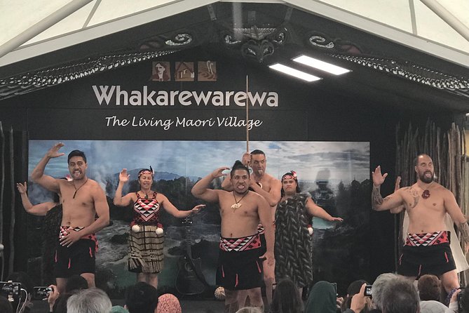 Private Shore Excursion Rotorua/ Tauranga Maori culture, Geyser & concert - FAQ