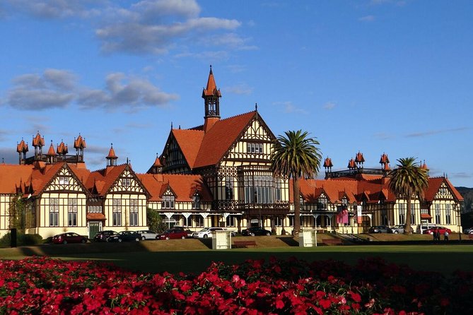 Private Shore Excursion Rotorua/ Tauranga Maori culture, Geyser & concert - Price and value: what $940 per group buys you