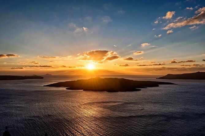 Private Unseen Authentic Santorini Half Day Island Tour - What the private transport and Wi‑Fi actually change