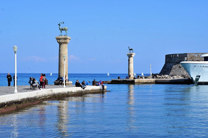 RHODES BEST FIRST IMPRESSION FOR CRUISE SHIP VISITORS - 4 people - The Lindos Acropolis e-ticket time slot: how to avoid a stressful arrival
