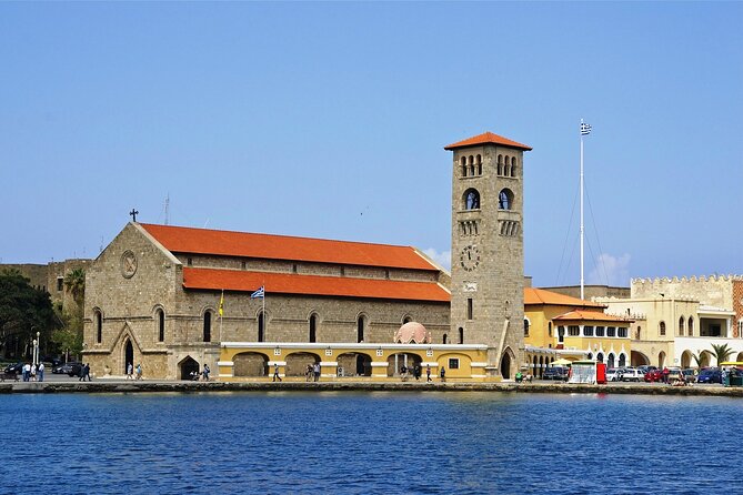 Rhodes Shore Excursion: Private Lindos and Rhodes Old Town Tour - From Rhodes Port to Lindos: the private minivan start you’ll appreciate