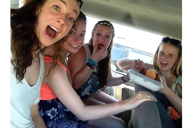 Rums and Reggae Tour (Shore Excursion) - Getting In the Groove: Nassau Pickup at 11:00 and the Bus Vibe