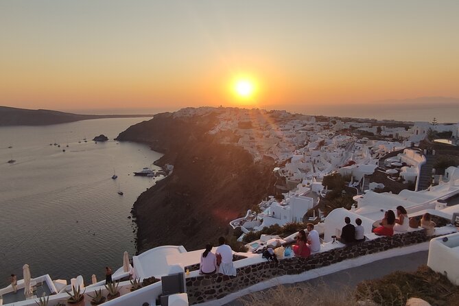 Santorini: Half-Day Island Sightseeing Tour - Getting the timing right: morning vs late-afternoon