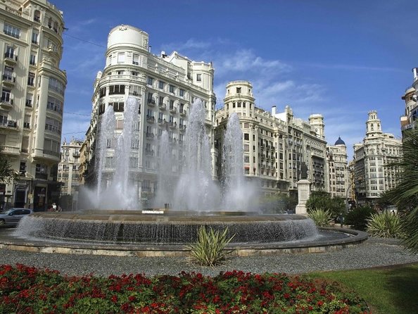 Shore Excursion: City Tour with Tapas in 11th Century Monument - Key things I’d zero in on