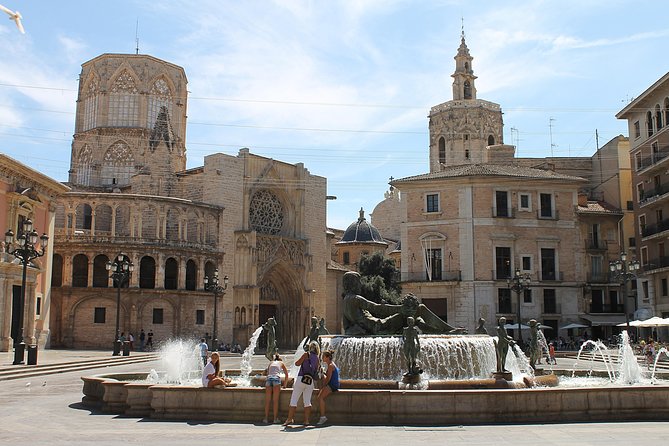 Shore Excursion: City Tour with Tapas in 11th Century Monument - Who should book this (and who might prefer something else)