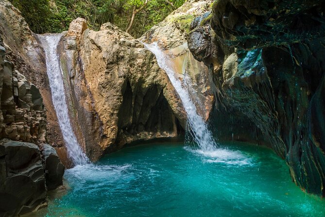 Shore Excursion Cruise ship Waterfalls y Buggys - Damajagua Waterfalls: The Hike, Jumps, and Slide Circuit